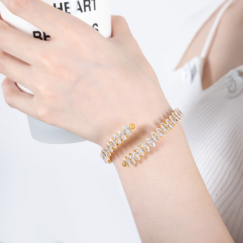 https://shineoss.oss-cn-hongkong.aliyuncs.com/wang/2025/04/12/cc3a6e0e-bc3b-426e-aa1d-4608ff9ab634.jpg