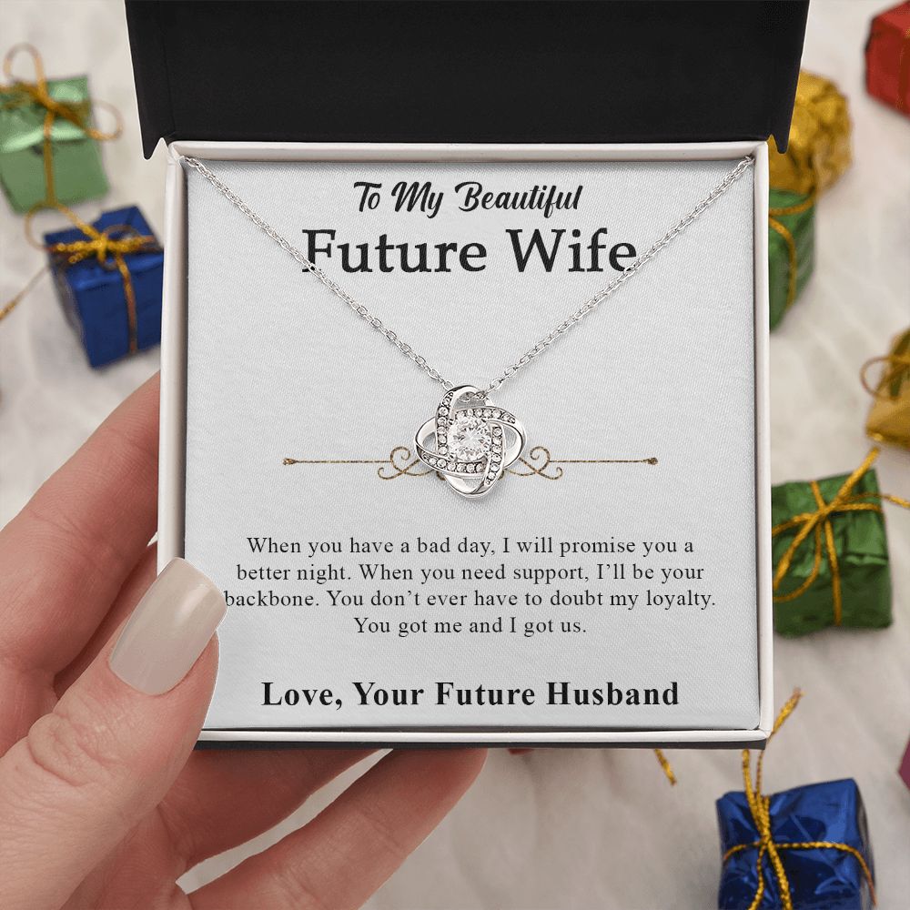 [ALMOST SOLD OUT] I Love You My Queen - Love, Your Future Husband